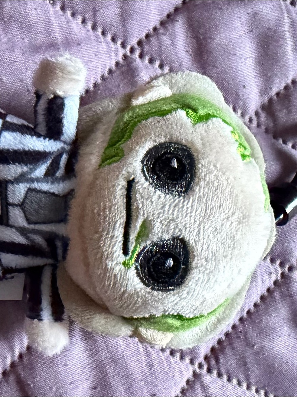 Chills and Thrills Beetlejuice Plush Open Bag Clip